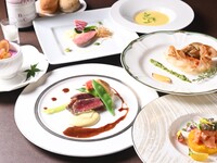 【フレンチコース　シェフ】季節の贅沢グルメ　フレンチフルコース全7品+フリードリンク120分