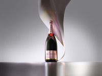 【事前予約限定】ストロベリーアフタヌーンティー※コーヒー・紅茶付（フリーフロー）+  Glass of Moet & Chandon Rosé Imperial