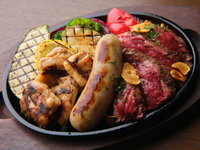 メインにはステーキ＆肉盛りコンボ！各種宴会にお薦め!!☆肉宴会コース☆【季節の前菜5種含む全7品12種！