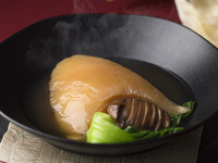 【個室確約　宴会プラン】　素材の仕込みから手を かけた中国料理の神髄が 味わえる特選コース　福徳席