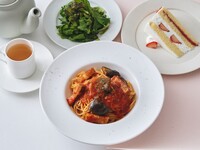 [Special brunch with dessert and drink] Eggplant and bacon pasta with homemade tomato sauce