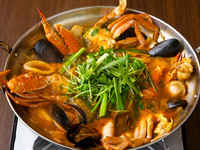 〈料理のみ〉海鮮旨辛鍋「ヘムルタンコース」3,800円（税込）