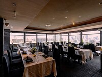 ④ クラブダイニング貸切 (昼)