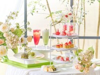 「初夏のいちご尽くしアフタヌーンティー＋ティーセレクション」※マリアージュフレール飲み放題つき