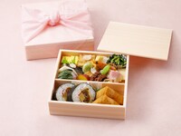 [Lunch at Kikugetsutei in Ritsurin Garden] Seasonal bento(includes matcha and sweets)