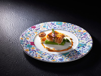 Course of fresh fish from the market and beef sirloin from Niigata prefecture on the designated ranch