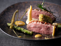 【90-Minute Dining】Mini Buffet Included ≪Lunch≫•	Roasted Kawachi Duck with Pistachio-Flavored Pane, Honey Mustard Sauce