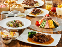 Weekday Unlimited Lunch Buffet for Adults with Drink Bar