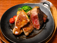 [Japanese Black Beef and Rotisserie Chicken Course + All-You-Can-Drink]