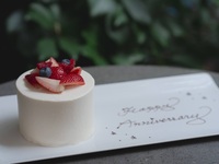 生クリームホールケーキ