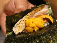 8周年記念！名物ウニとノドグロの手巻きのついたお任せコース　27500円(税込)