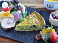 季節野菜のキッシュプレート　WEB予約