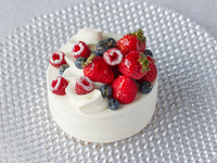 【ケーキ6/1～】イチゴショート5号 15cm　5400円（税サ別）