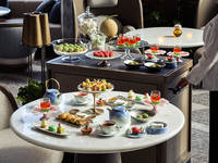 [The Lobby Lounge/2 Couples Per Day Window Guarantee Plan] The Ritz-Carlton, Tokyo Melon & Watermelon Afternoon Tea with a glass of The Ritz-Carlton Champagne