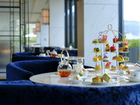 イブニングハイティーセット（ワインカクテルフリーフロー付）