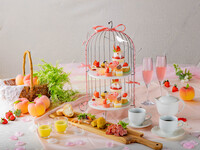 [From March 1st] Luxurious strawberry-filled afternoon tea ~ Gorgeous sweets & savory dishes + 2 hours of free cafe time