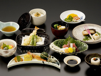 Summer Kaiseki Course: 10 dishes including grilled sweetfish and Kyoto cuisine with nature + Japanese beer
