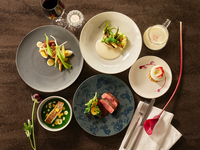 [Recommended for Father's Day!] Dinner course with a glass of sparkling wine and a message plate.