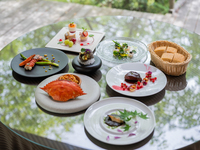 【午餐特選】德島牛肉、野生鮑魚、鳴門洄遊蟹等豪華套餐