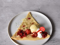 クリスマスクレーププレート(ドリンク付き)