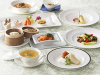 【名菜ふかひれと鮑のスープがメイン】ふかひれと鮑、きのこの熱々スープコース＋乾杯1ドリンク付き