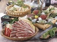 夏野菜と牛肉の蒸し陶板コース　6000円