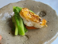 Un piatto premio con un assortimento stagionale che cattura l'essenza di Kyoto Ito
