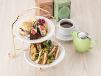 【サラズクラブ会員限定★乾杯スパークリングプレゼント！アフタヌーンティー3780円】乾杯スパークリングワインプレゼント付き★デザート5種盛やサンドウィッチ