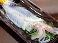 【お茶室でのお抹茶付き】1人１杯呼子イカ付き鮨OMAKASEコース