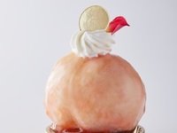 まるごと桃のプレミアムケーキ