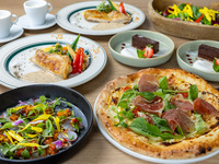 【リッチコース】炭火で焼き上げるステーキ＆鮮魚や窯焼きピザ付きディナーコース