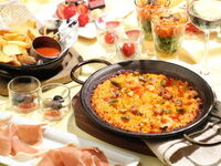 【ランチ限定】~彩りパエリアランチ~2種から選べるパエリアやスパニッシュオムレツなど全4皿+乾杯ドリンク