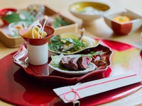 ≪ディナー個室確約≫ 赤飯を盛り込んだ八寸、魚と肉のメイン、鯛御飯が揃う顔合わせ限定会席