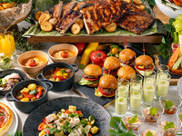 Weekend Summer Dinner Buffet (ages 4-12, free)