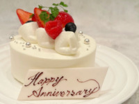 【記念日やお誕生日のお祝いに】乾杯酒・ケーキがついた記念日ディナー-SHIKITEI-