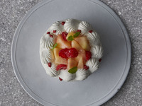 季節のショートケーキ 桃 丸型 4名様分【 ¥4,300円(税別) 】