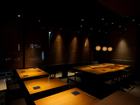 【ディナー】１階フロア貸切プラン◆2.5時間飲み放題付