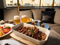 Dinner Terrace Plan [Black Beef Ribeye Steak Plan] Terrace plan including black beef steak, grilled seasonal vegetables, tapas platter, etc. Total 5 dishes