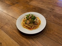 Puttanesca with "Hamo" and Fresh Tomatoes