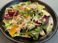Prosciutto, orange and arugula salad