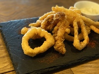 Fried squid with tartar sauce