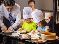 【夏休み期間】ディナーオーダーバイキング (スタンダード)　小学生（北京ダック体験付き）