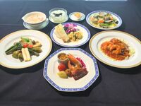 ＜3/1～＞『水晶コース』ふかひれスープ、北京ダック、海老のチリソース煮  他。本格中華を愉しむ！全9品