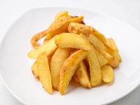 Fried potato with salt