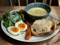 Aset（Campagne/Sausage/Arugula salad/boiled eggs/Carrot rapée/Corn soup）