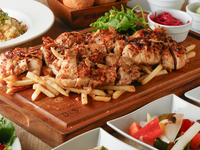 《DENのカジュアルライトプラン！2.5時間飲み放題付き‼》人気＆季節の前菜3種や料理長お勧めお肉料理など全5品　お一人様5,500円