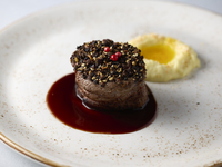 Weekend Luxury Lunch! 6 dishes including rare Japanese Black Beef