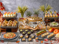 【Weekday/National holidays】  Chefs Treat Autumn Lunch Buffet