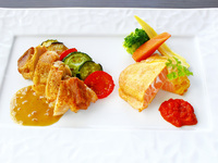 【8月お盆期間限定ランチ】＼トラウトサーモンのピカタ　アラビアータソースと広島熟成どりのソテー　トリュフ風味の和風クリームソース／
