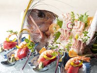 [Celebration Plan] Japanese course with whole sea bream sashimi for 4 people